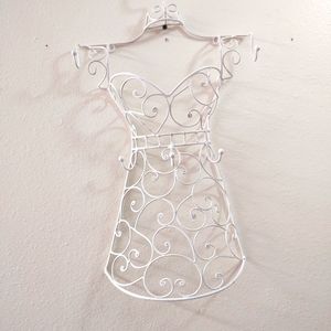 White Victorian Scarves Holder